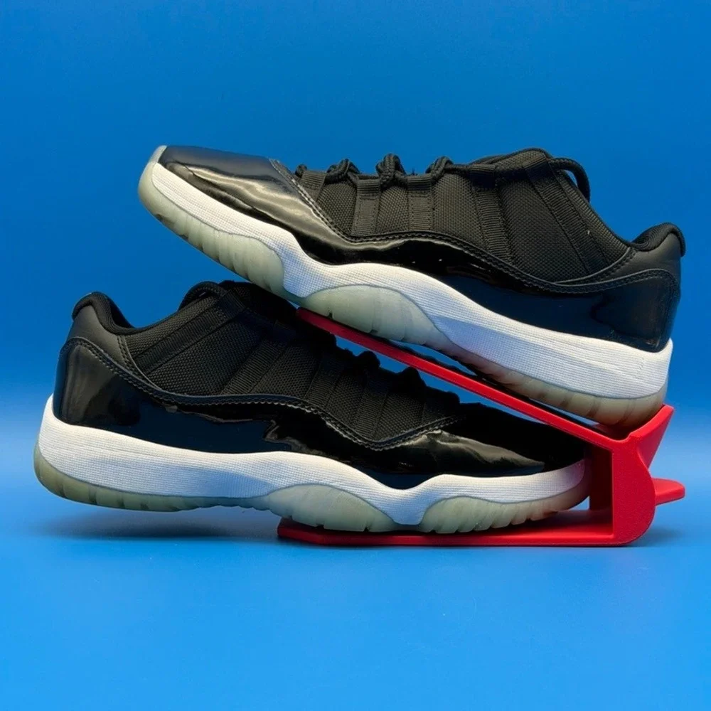 Jordan 11 Retro Low Space Jam Black Varsity Royal FV5104-004 Size 9 10.5W